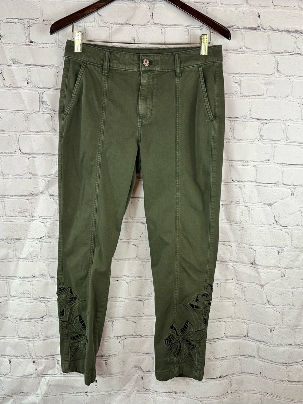 White House Black Market straight Crop high rise Pants floral Hem women 6 boho